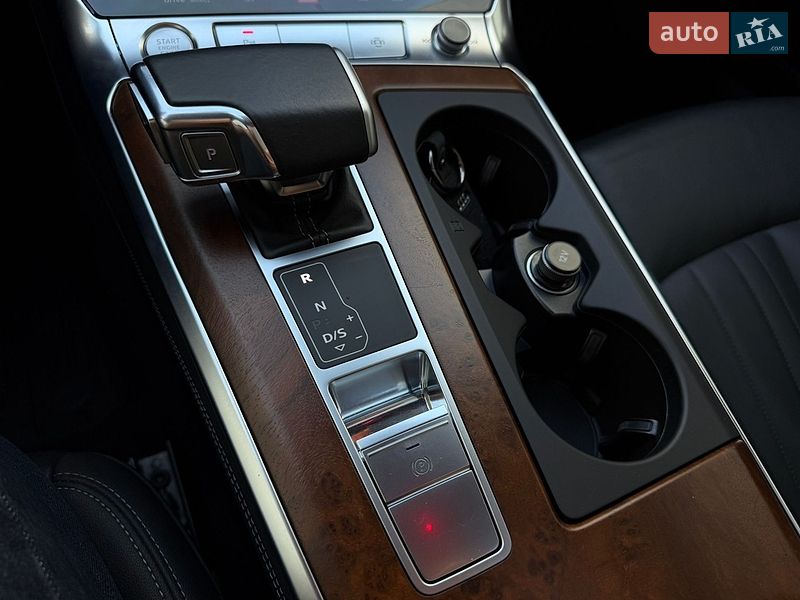 Седан Audi A6 2020 в Киеве