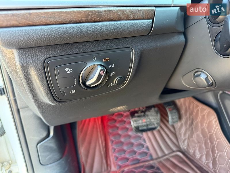 Седан Audi A6 2015 в Киеве