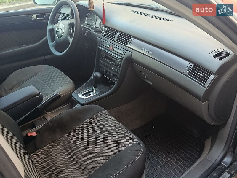 Универсал Audi A6 2003 в Киеве