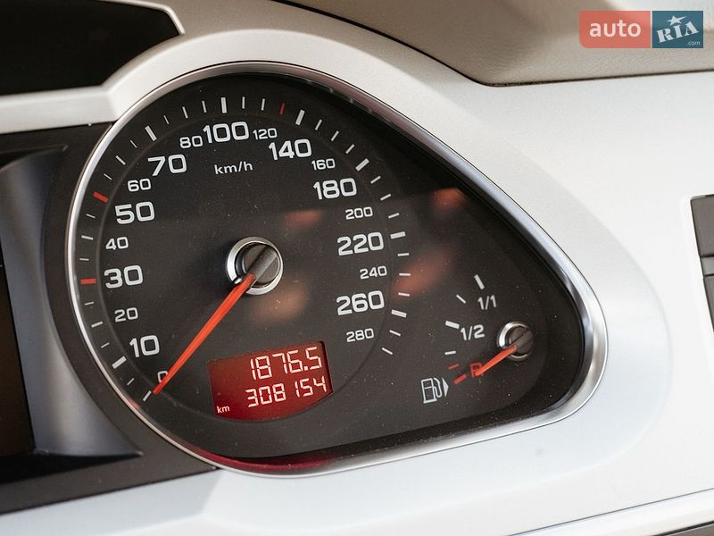 Універсал Audi A6 2011 в Нетішині