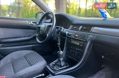 Седан Audi A6 1998 в Жовкве