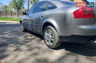 Седан Audi A6 2003 в Остроге