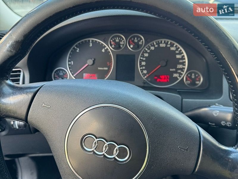 Универсал Audi A6 2003 в Киеве