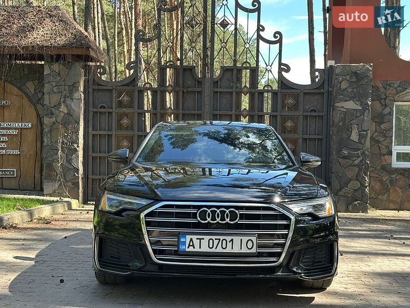 Седан Audi A6 2018 в Новояворовске