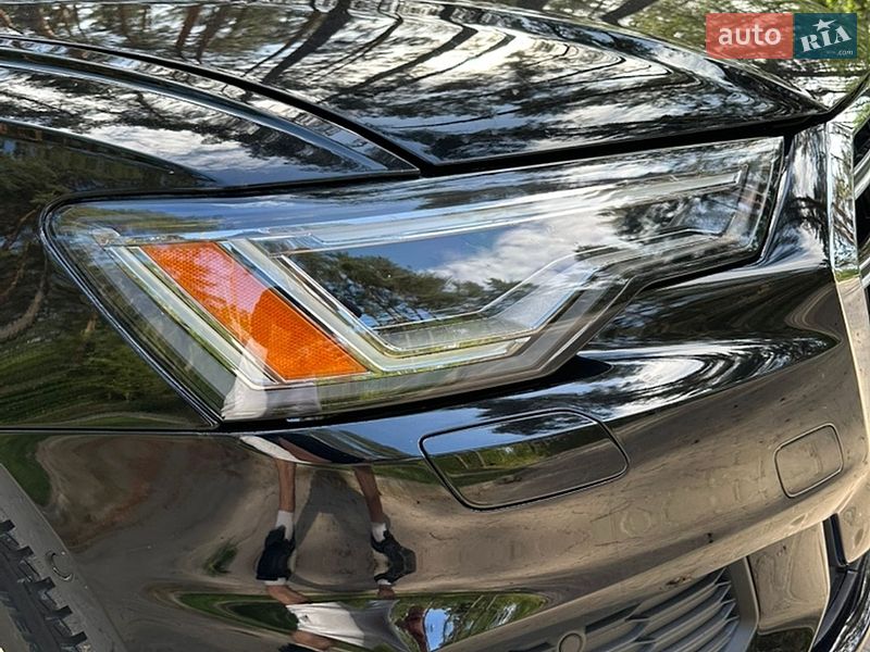 Седан Audi A6 2018 в Новояворовске