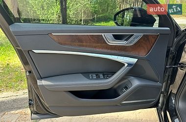 Седан Audi A6 2018 в Новояворовске