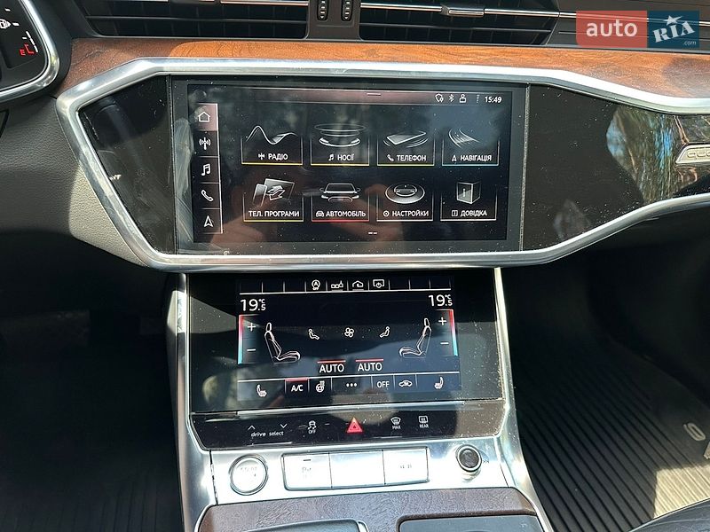 Седан Audi A6 2018 в Новояворовске