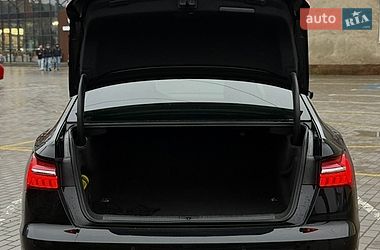 Седан Audi A6 2019 в Киверцах