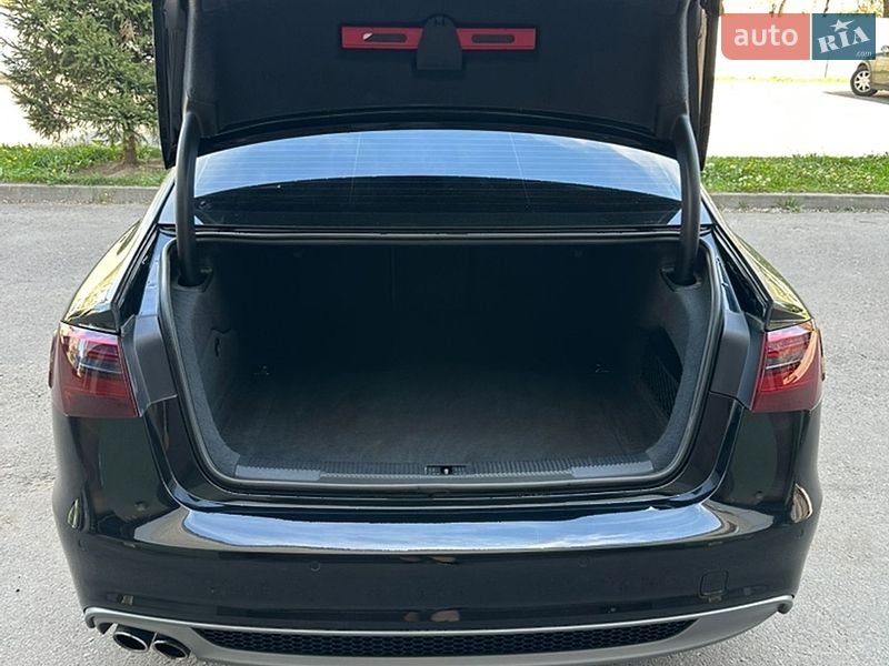 Седан Audi A6 2012 в Ровно