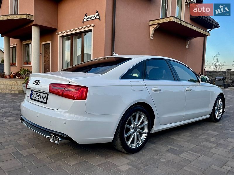 Седан Audi A6 2014 в Ровно