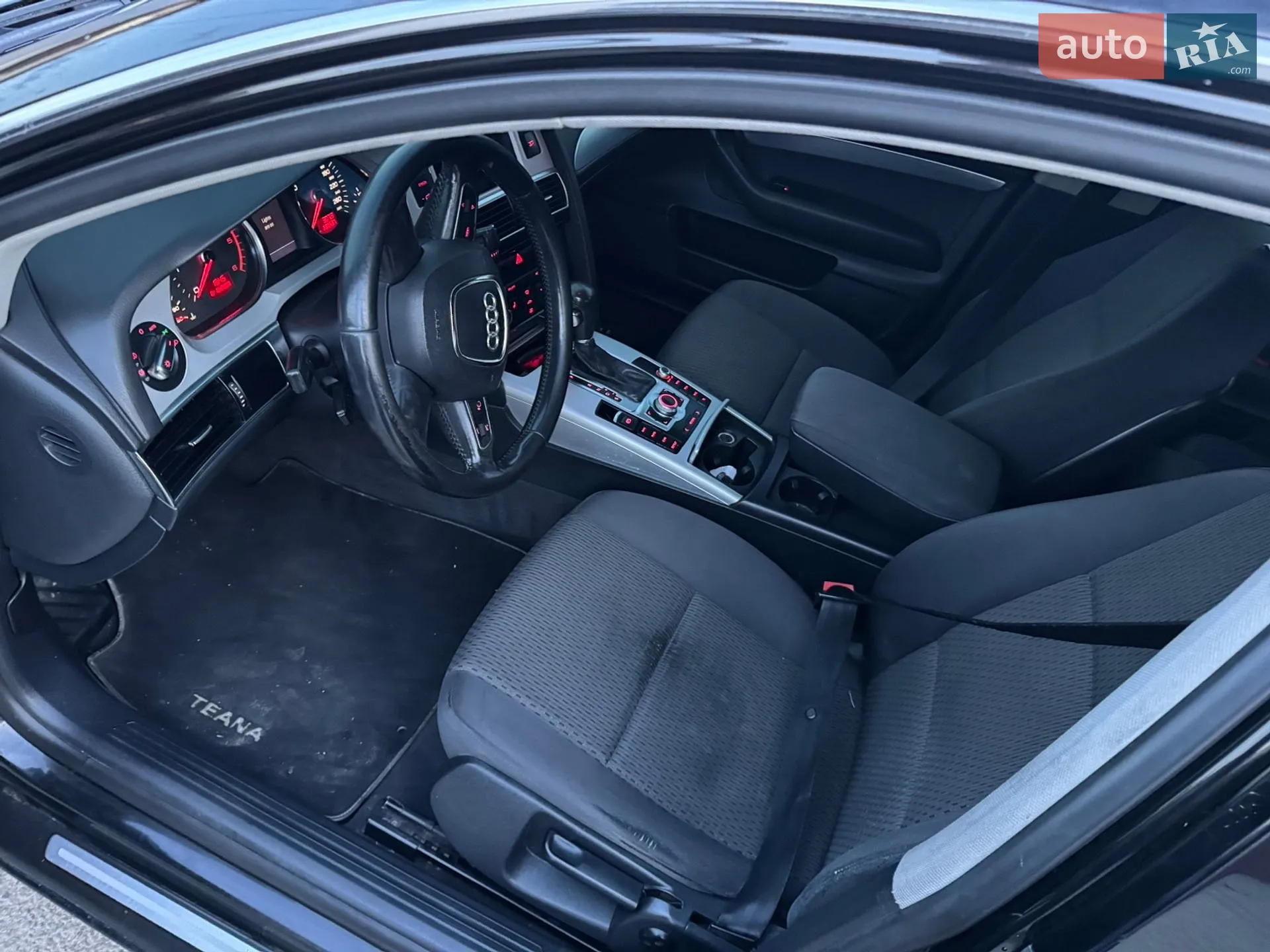 2010 Audi A6 - мініатюра 11