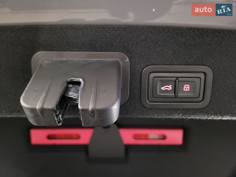 Седан Audi A6 2017 в Киеве