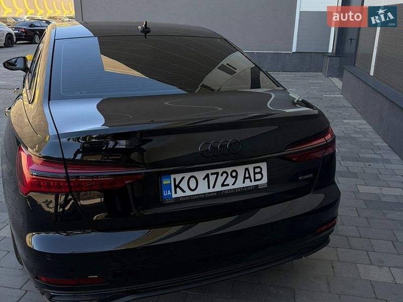 Седан Audi A6 2023 в Львові
