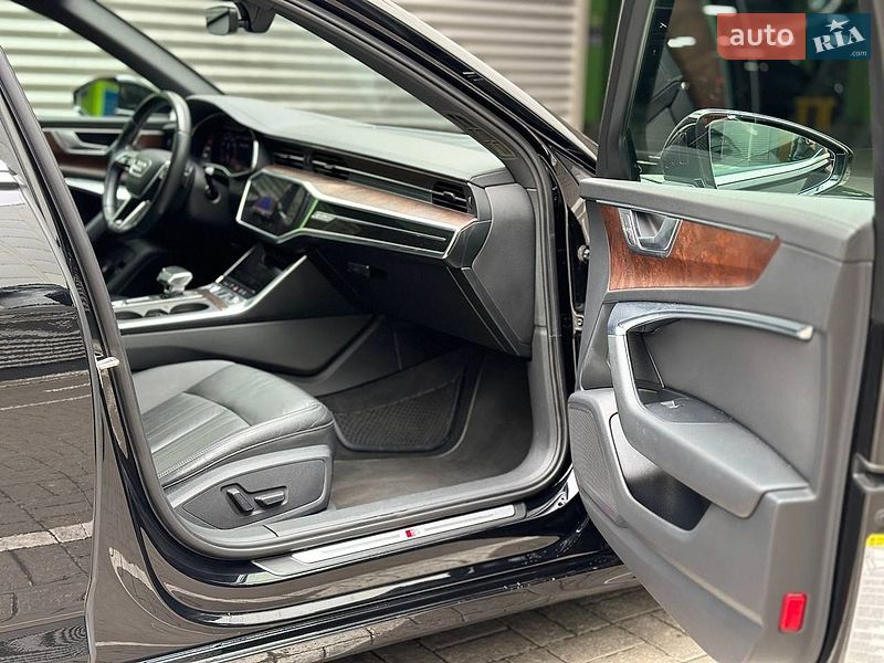 Седан Audi A6 2018 в Киеве