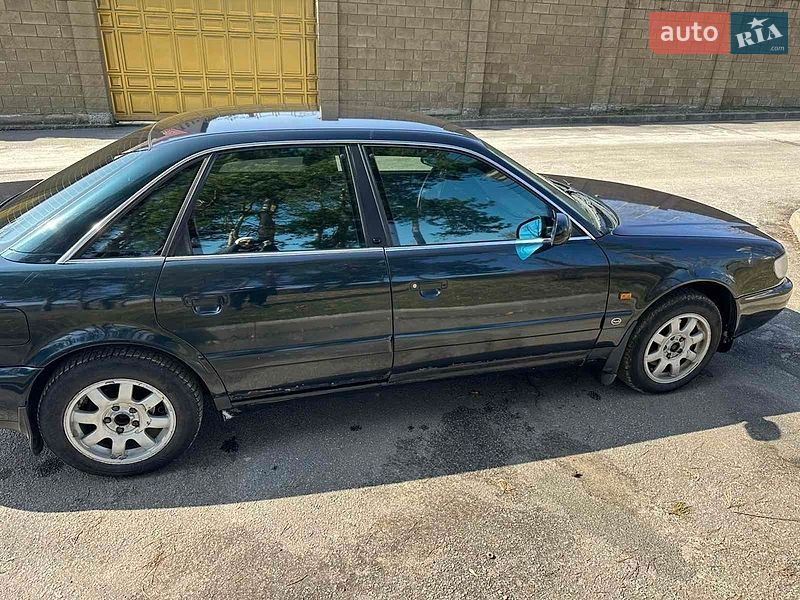 Седан Audi A6 1995 в Харкові
