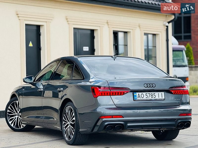 Седан Audi A6 2018 в Мукачево