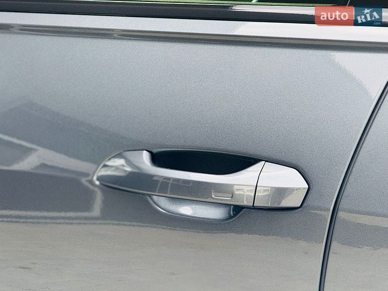Седан Audi A6 2018 в Мукачево