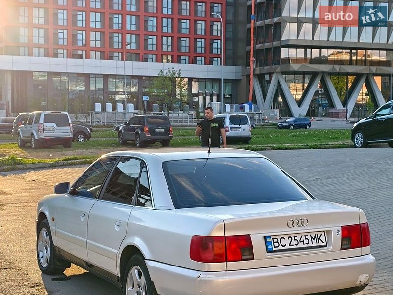 Седан Audi A6 1995 в Львове