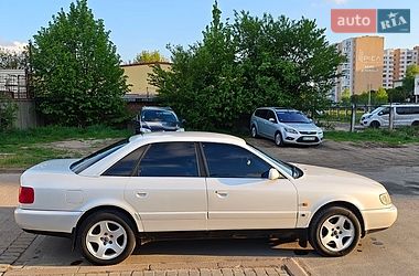 Седан Audi A6 1995 в Львове