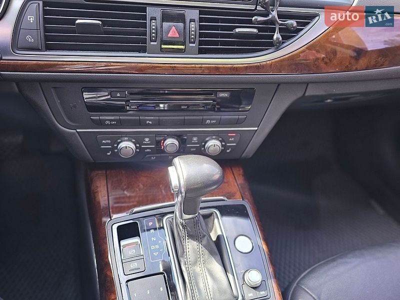 Седан Audi A6 2015 в Киеве