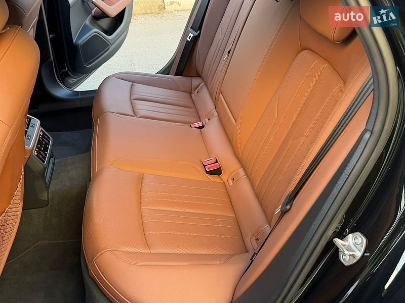 Седан Audi A6 2023 в Києві