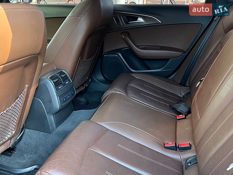Седан Audi A6 2015 в Киеве
