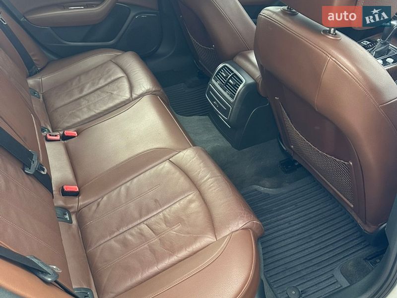 Седан Audi A6 2015 в Радехові