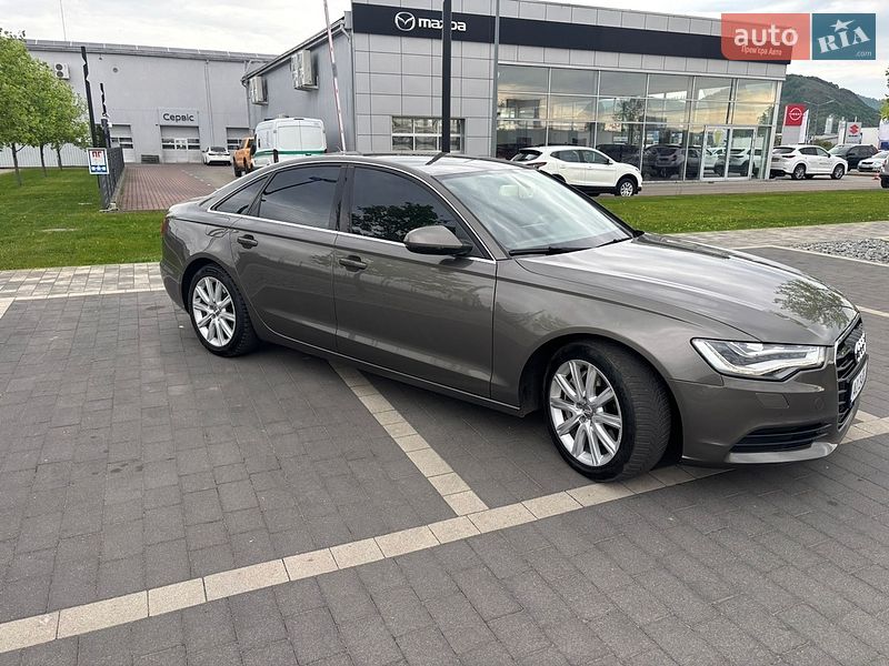 Седан Audi A6 2011 в Мукачево