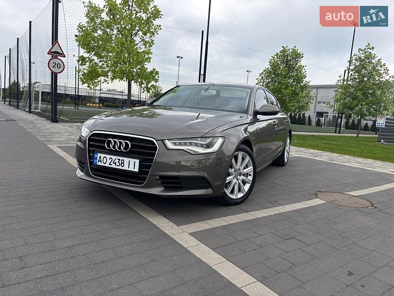 Седан Audi A6 2011 в Мукачево