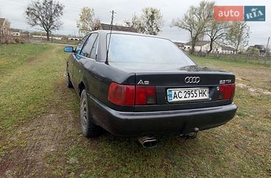 Седан Audi A6 1997 в Кременце