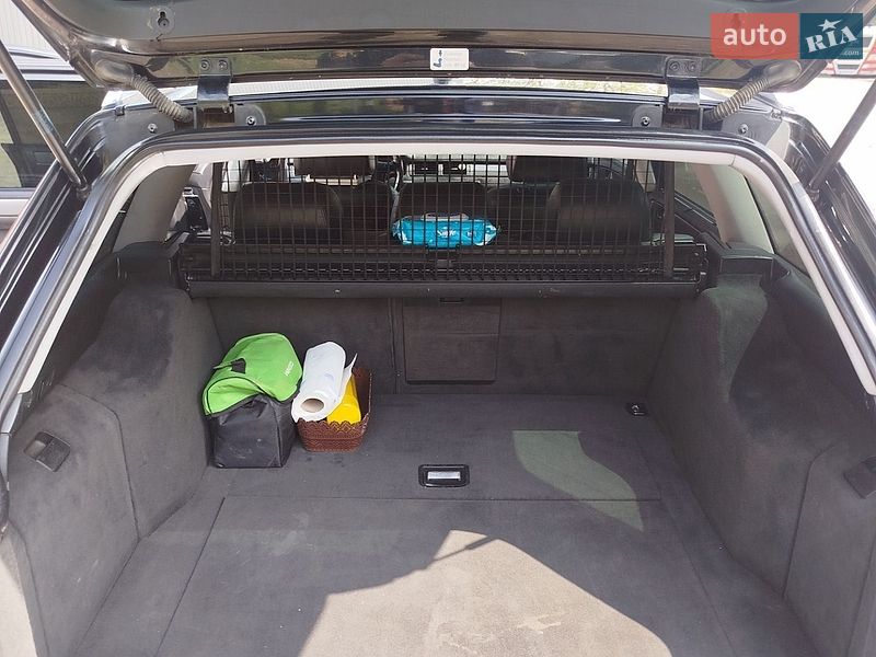 Универсал Audi A6 2002 в Кицмани