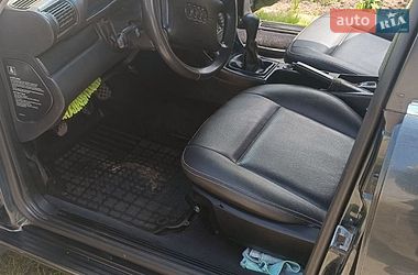 Седан Audi A6 1995 в Черкасах