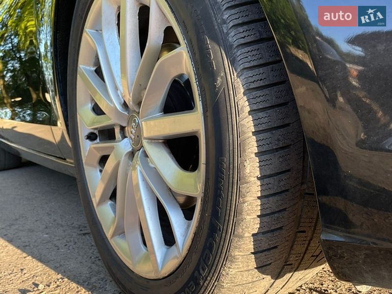 Седан Audi A6 2011 в Нетешине
