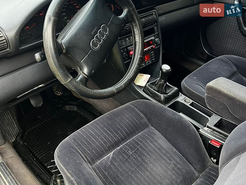 Седан Audi A6 1996 в Виннице