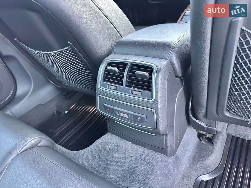 Седан Audi A6 2013 в Староконстантинове