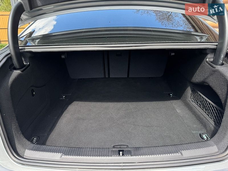 Седан Audi A6 2013 в Умані