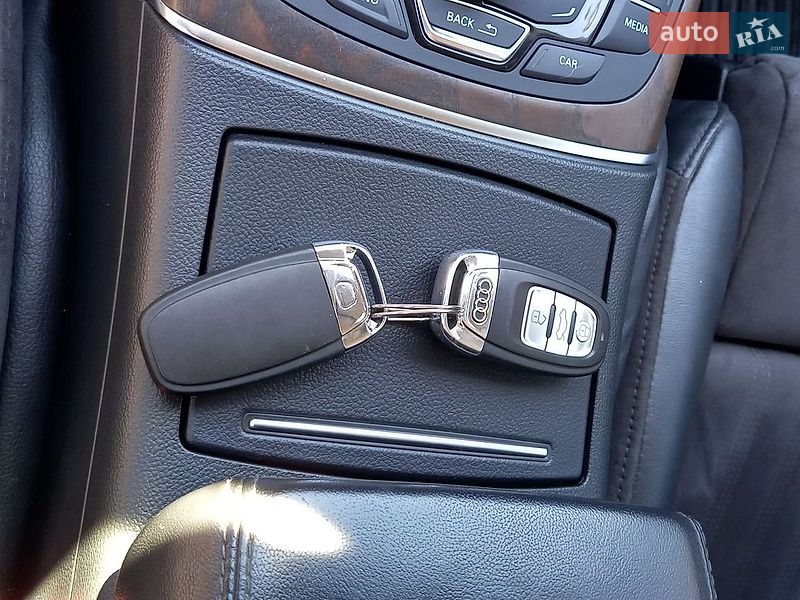Седан Audi A6 2012 в Киеве