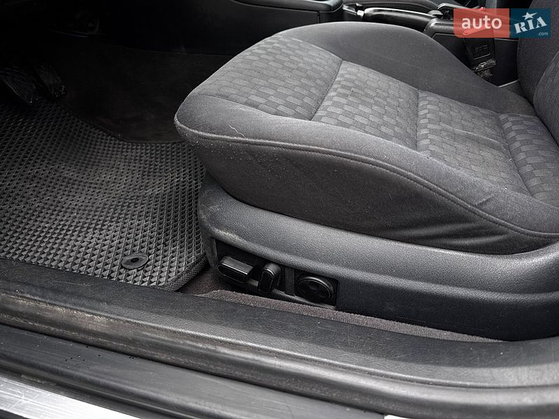 Універсал Audi A6 1998 в Луцьку