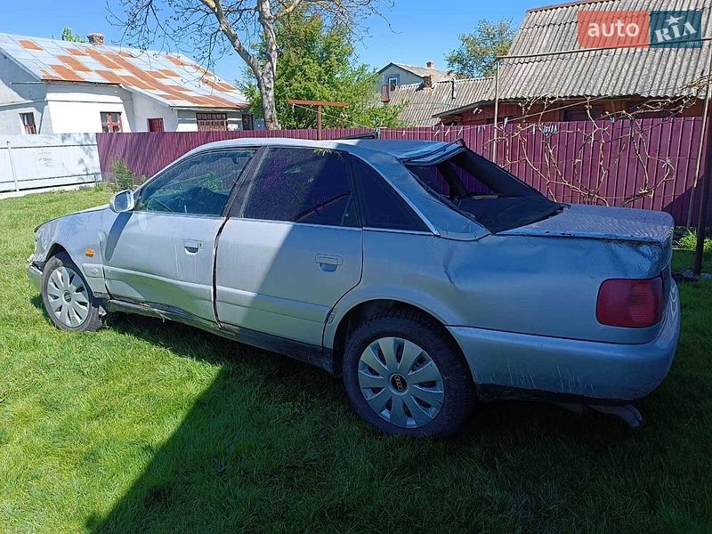 Седан Audi A6 1995 в Львові