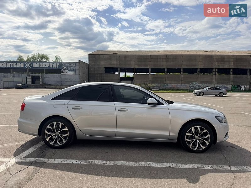 Седан Audi A6 2014 в Полтаве