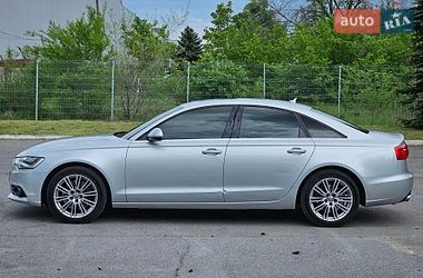 Седан Audi A6 2014 в Дніпрі