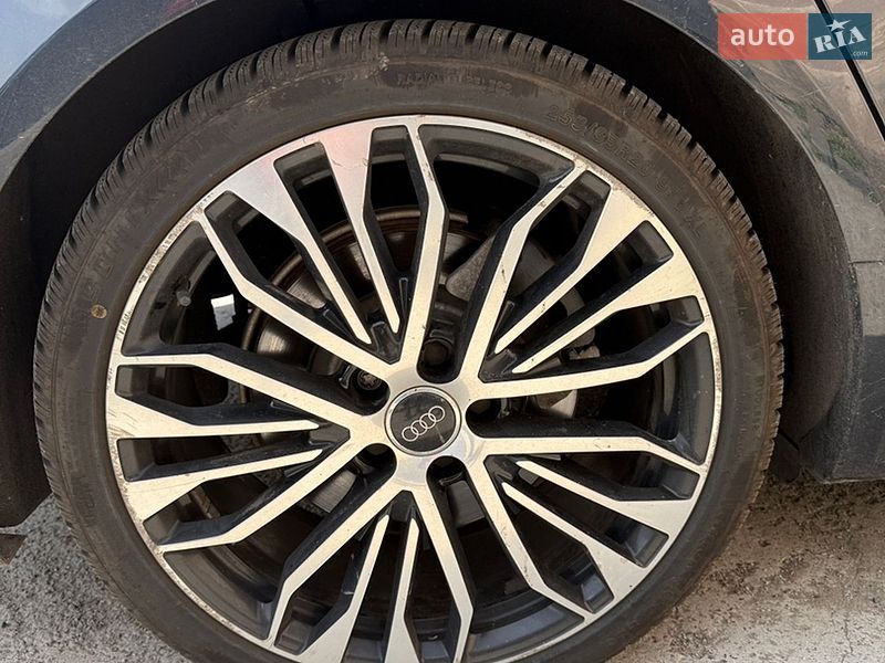 Седан Audi A6 2018 в Киеве