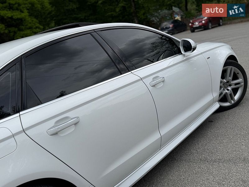 Седан Audi A6 2016 в Трускавце