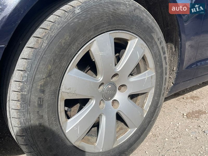 Седан Audi A6 2005 в Шумске