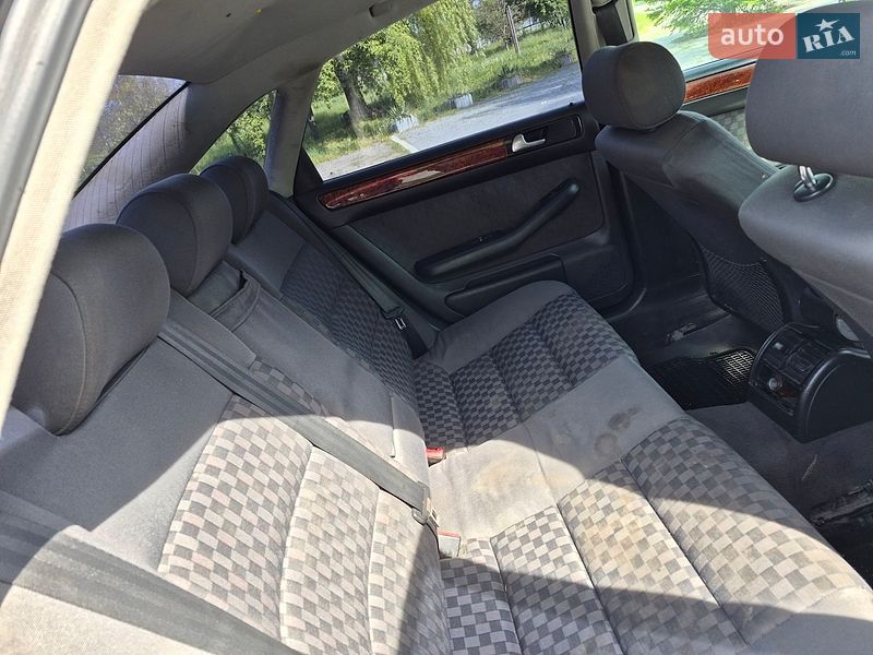 Седан Audi A6 2001 в Чернівцях