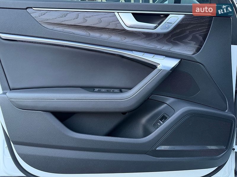 Седан Audi A6 2020 в Киеве