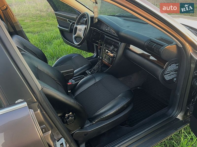 Седан Audi A6 1997 в Каменец-Подольском