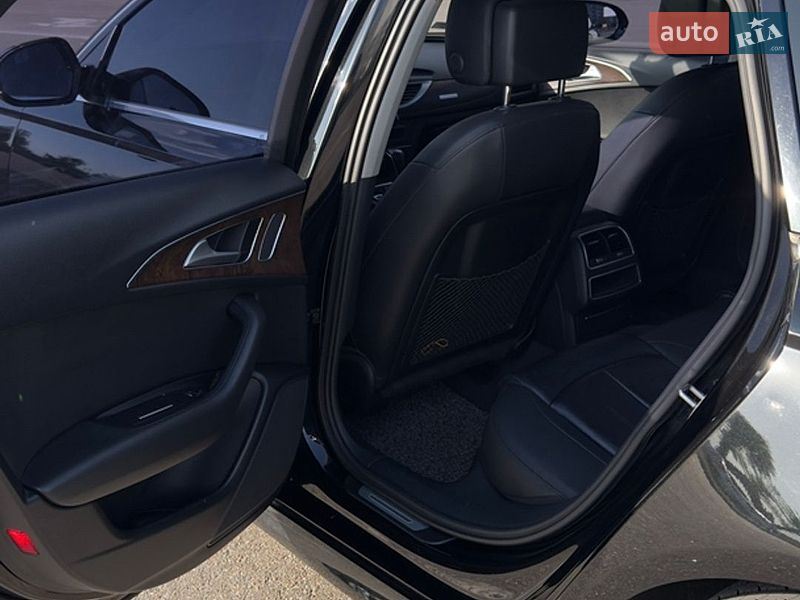 Седан Audi A6 2015 в Киеве