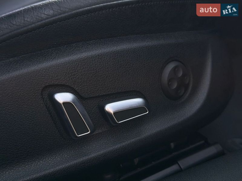 Седан Audi A6 2015 в Киеве