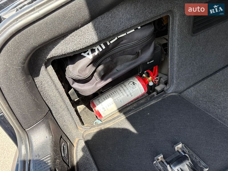 Седан Audi A6 2002 в Запорожье